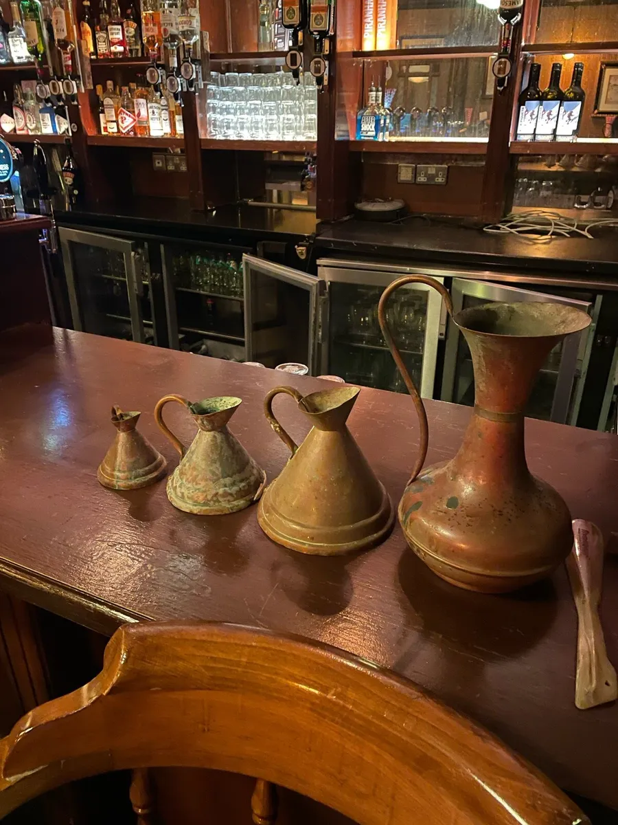 Guinness antiques bar pub old display - Image 3