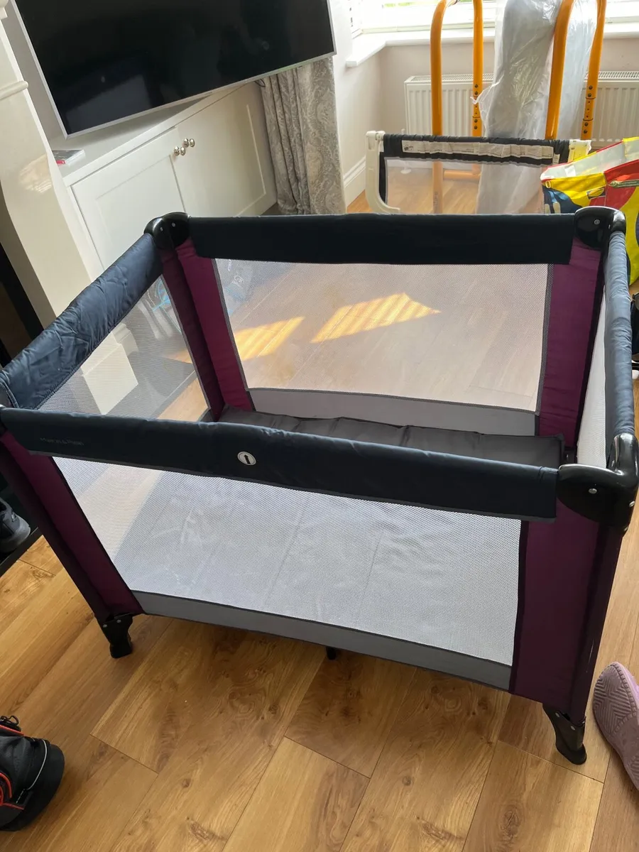 Travel Cot and Bed Rail - Image 2