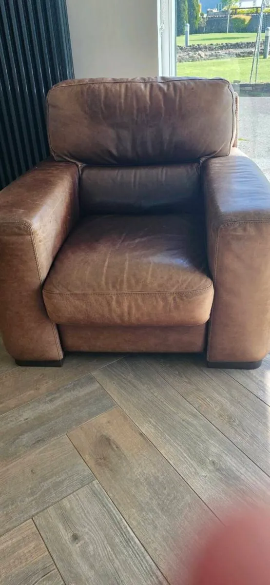 3 Piece Leather Suite - Image 2
