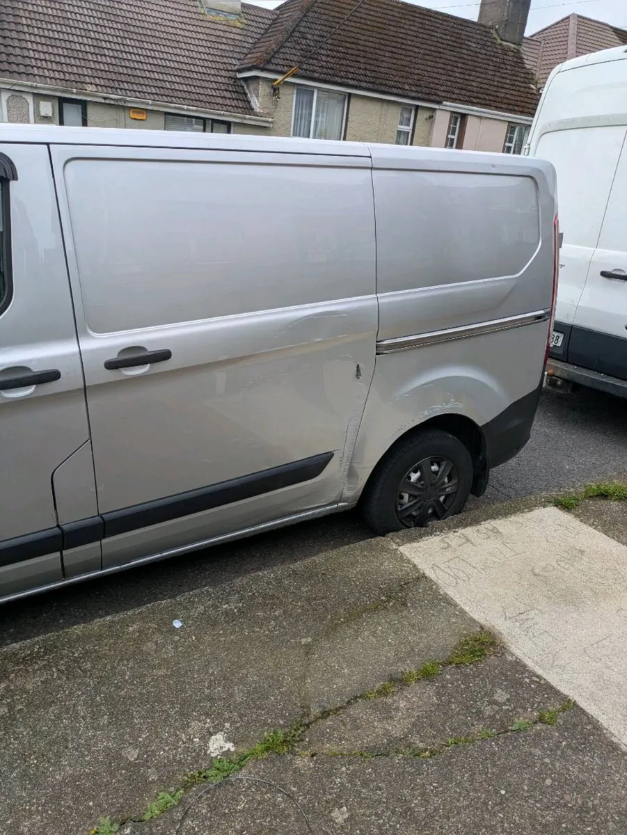 FORD Transit custom - Image 3