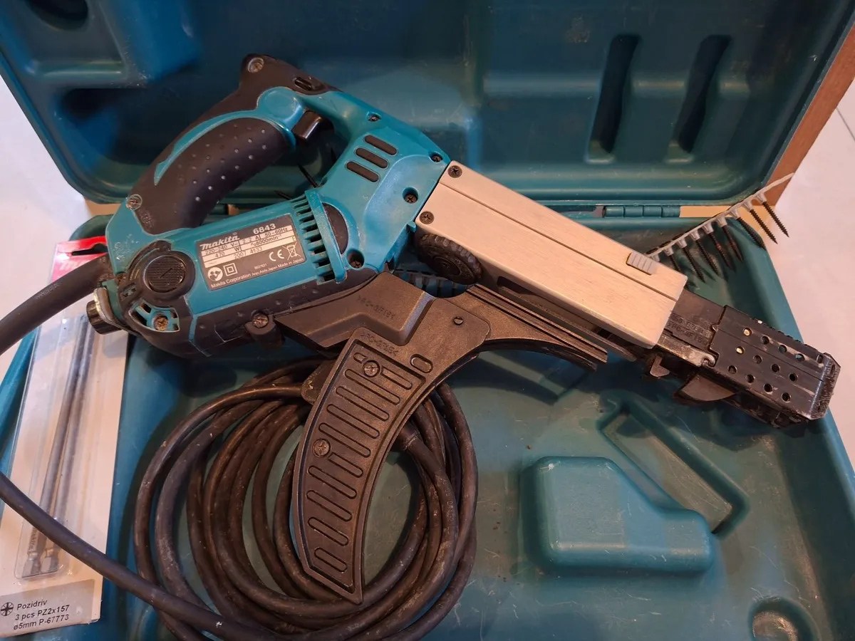 Makita 6843 Auto Feed 240v "Serviced" - Image 4