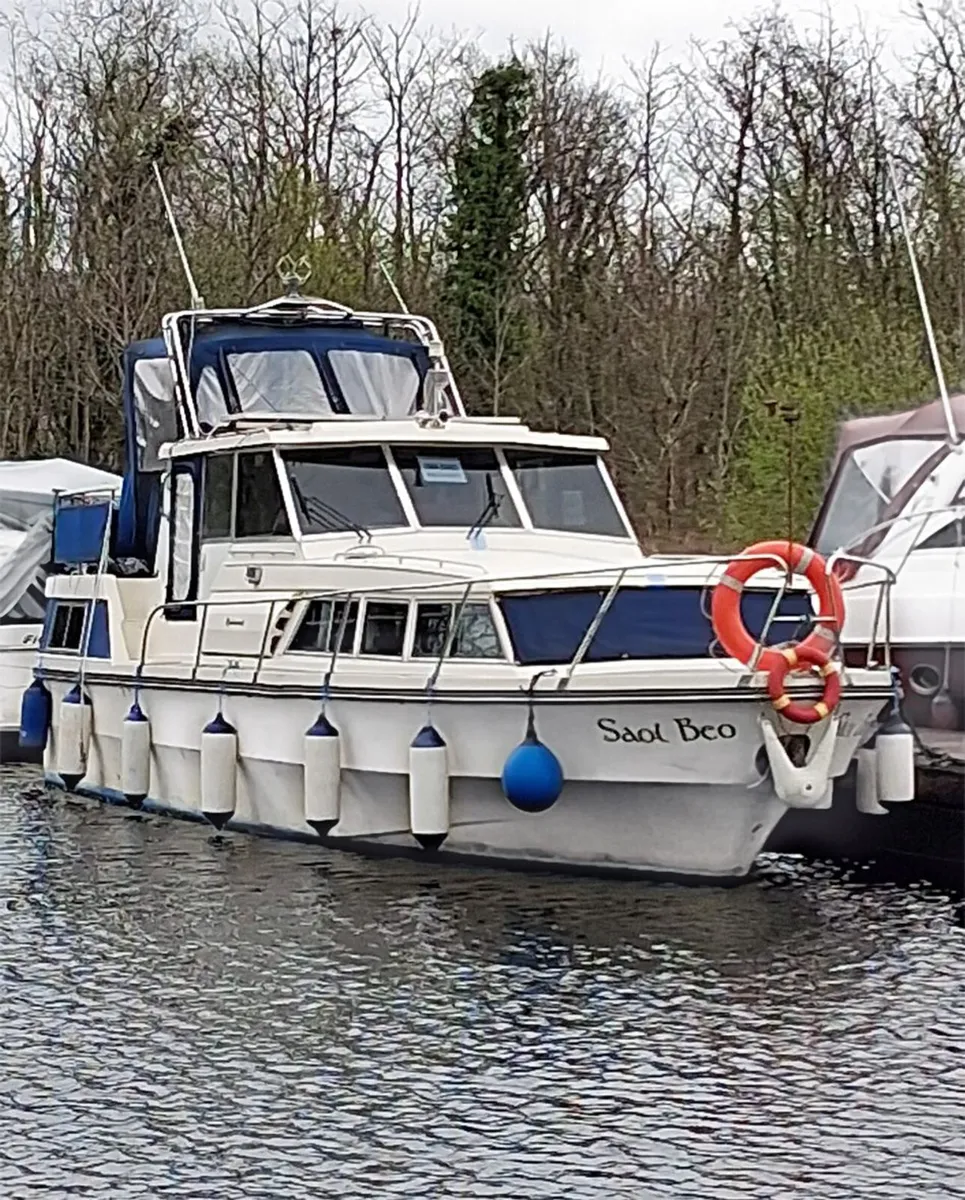 Birchwood 33 fly deck - Image 3