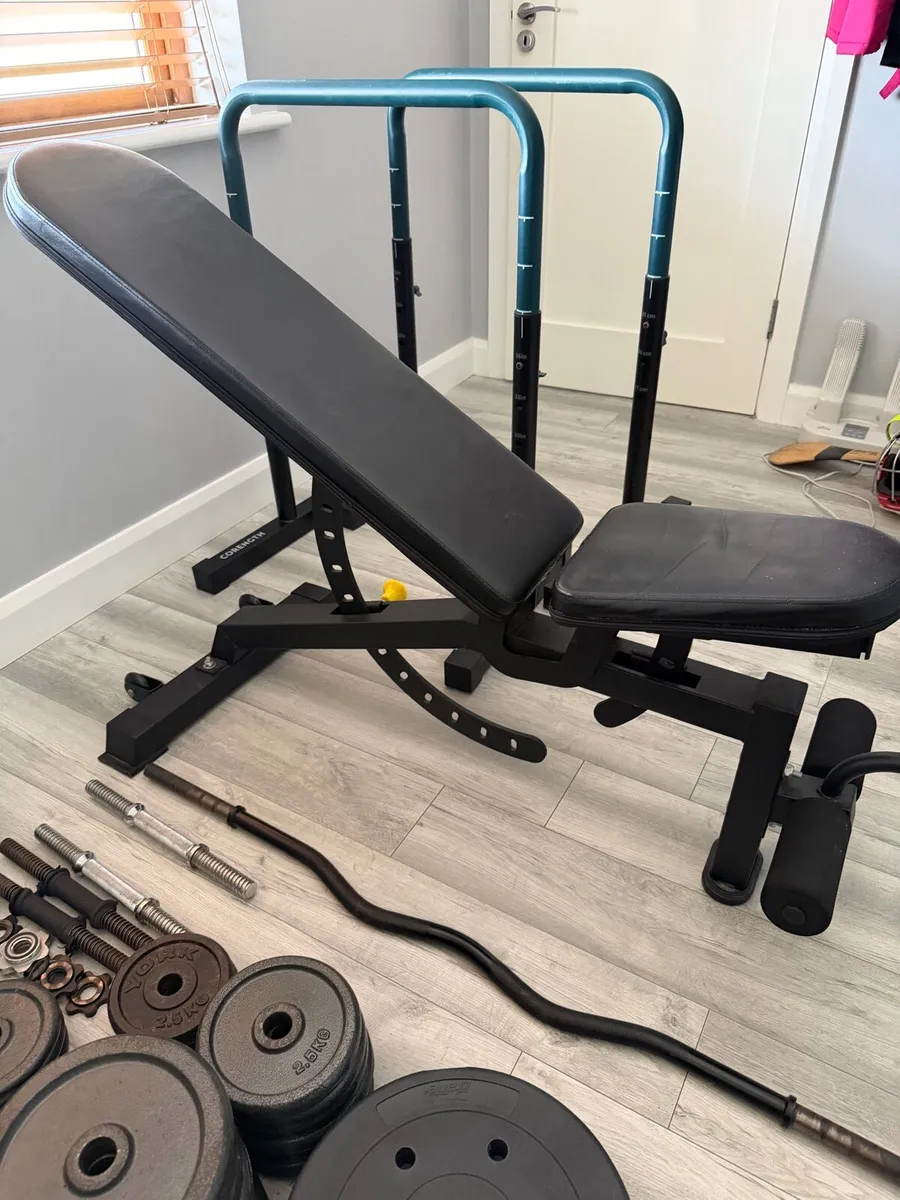 Bench and free weights - Image 2