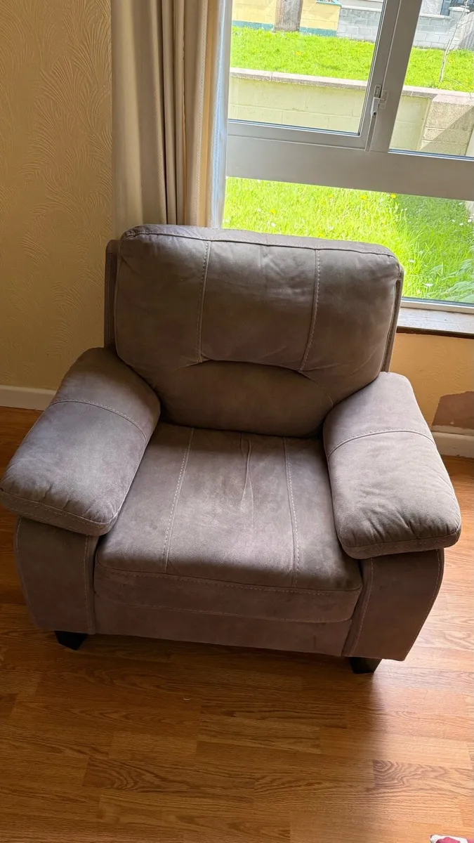 Grey 3 seater sofa and two armchairs - Image 3