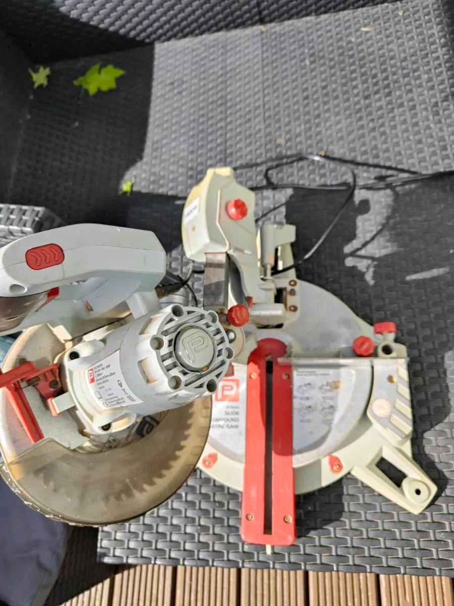 Sliding Mitre saw - Image 3