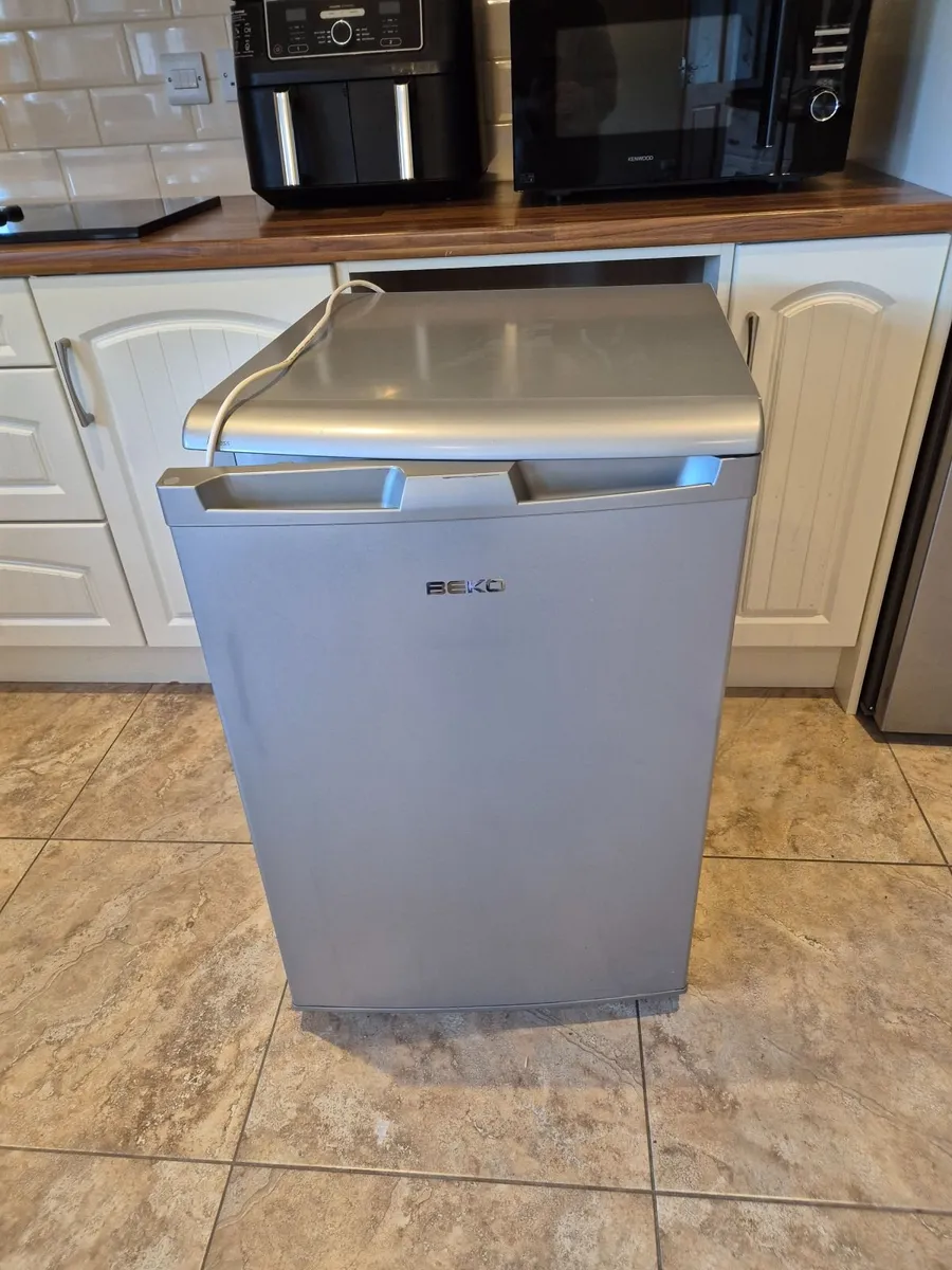 Beko undercounter Freezer - Image 1