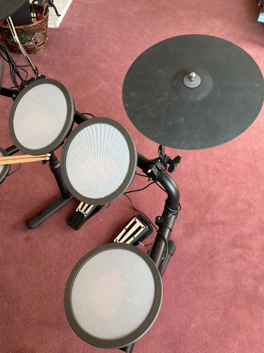 Electronic Beginner Drum Set - Image 4