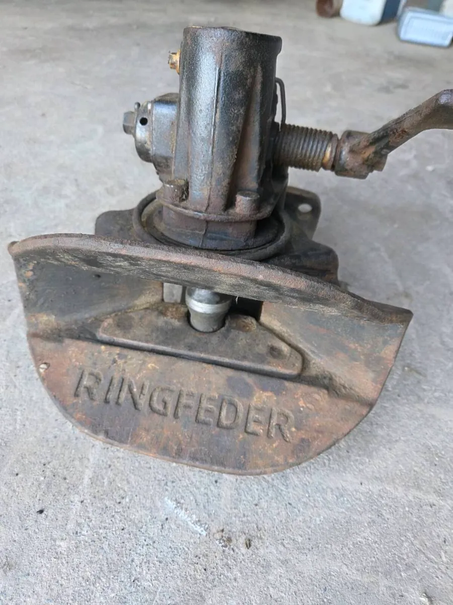 Drag Trailer Hitch - Image 1