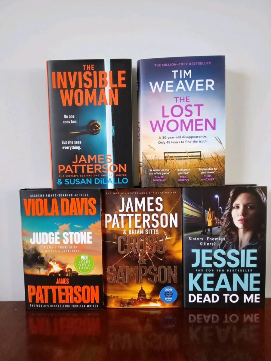 Jigsaw puzzles and books - Image 2