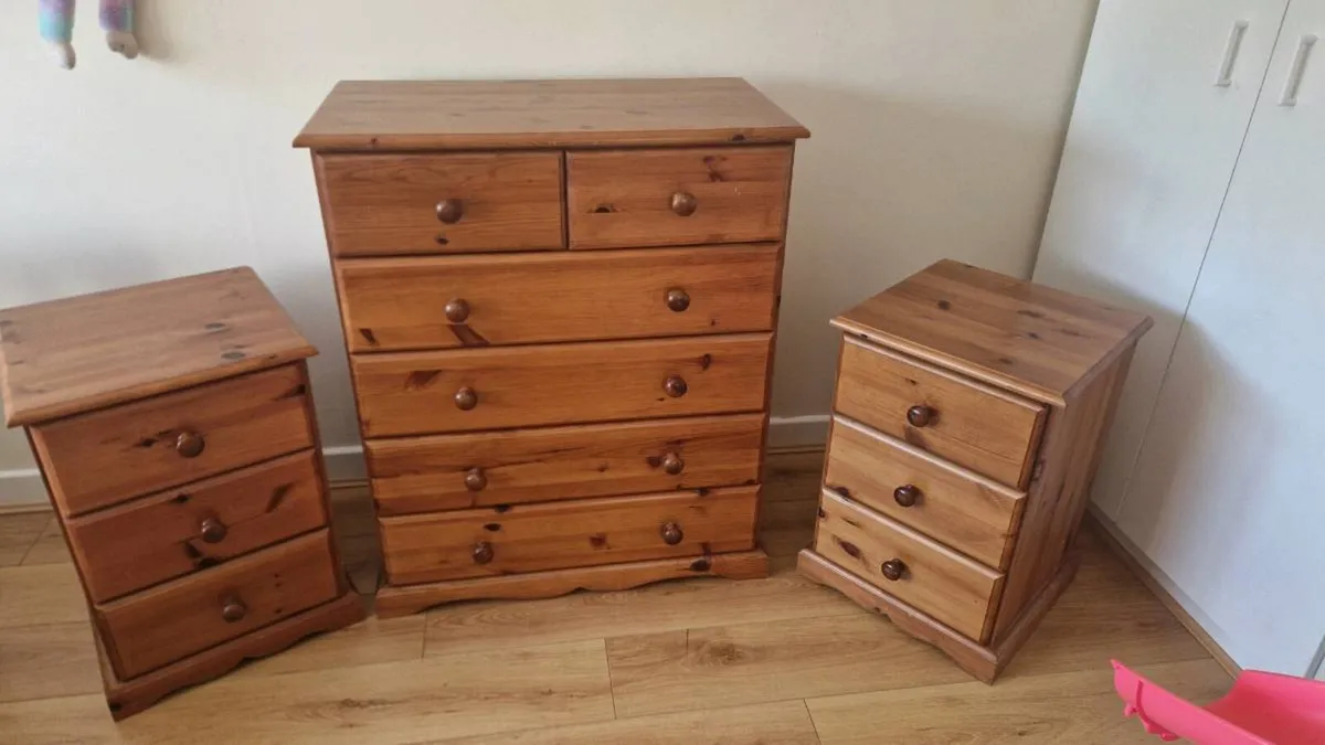 Pine chest of drawers and matching side lockers