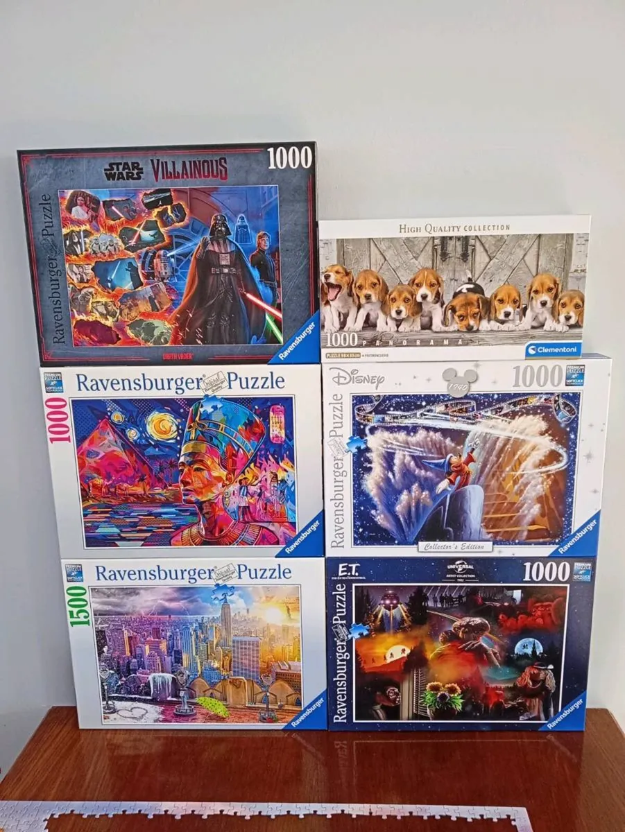 Jigsaw puzzles and books - Image 4