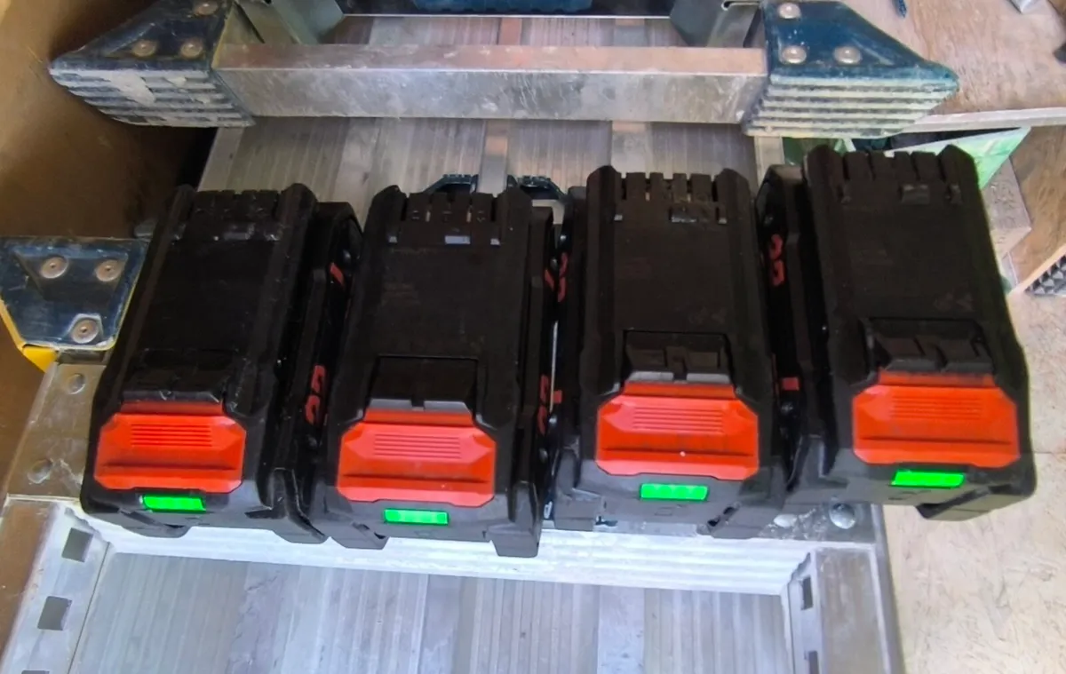 Hilti nuron 5Ah batteries - Image 1