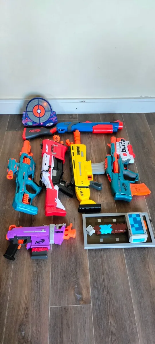 Nerf guns with a target - Image 2