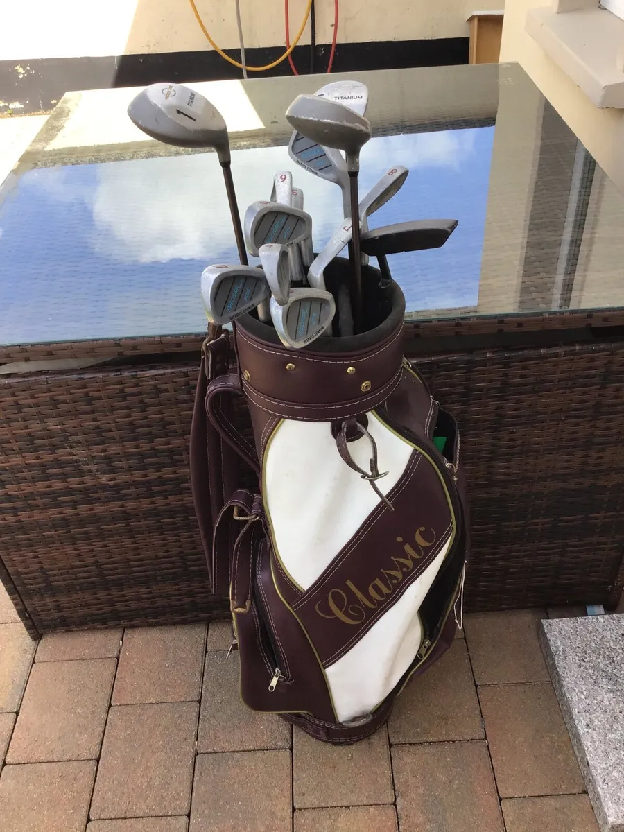 Golf clubs - Image 1