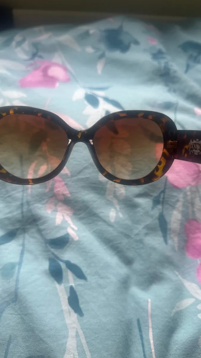 Womens sunglasses - Image 2