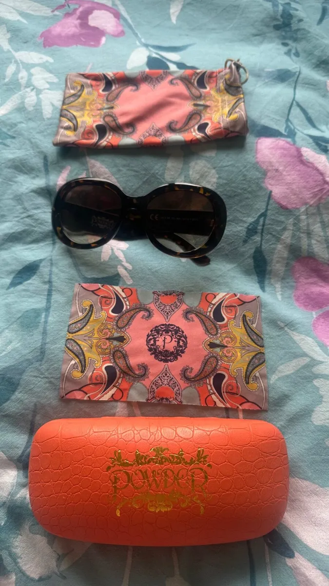 Womens sunglasses - Image 1