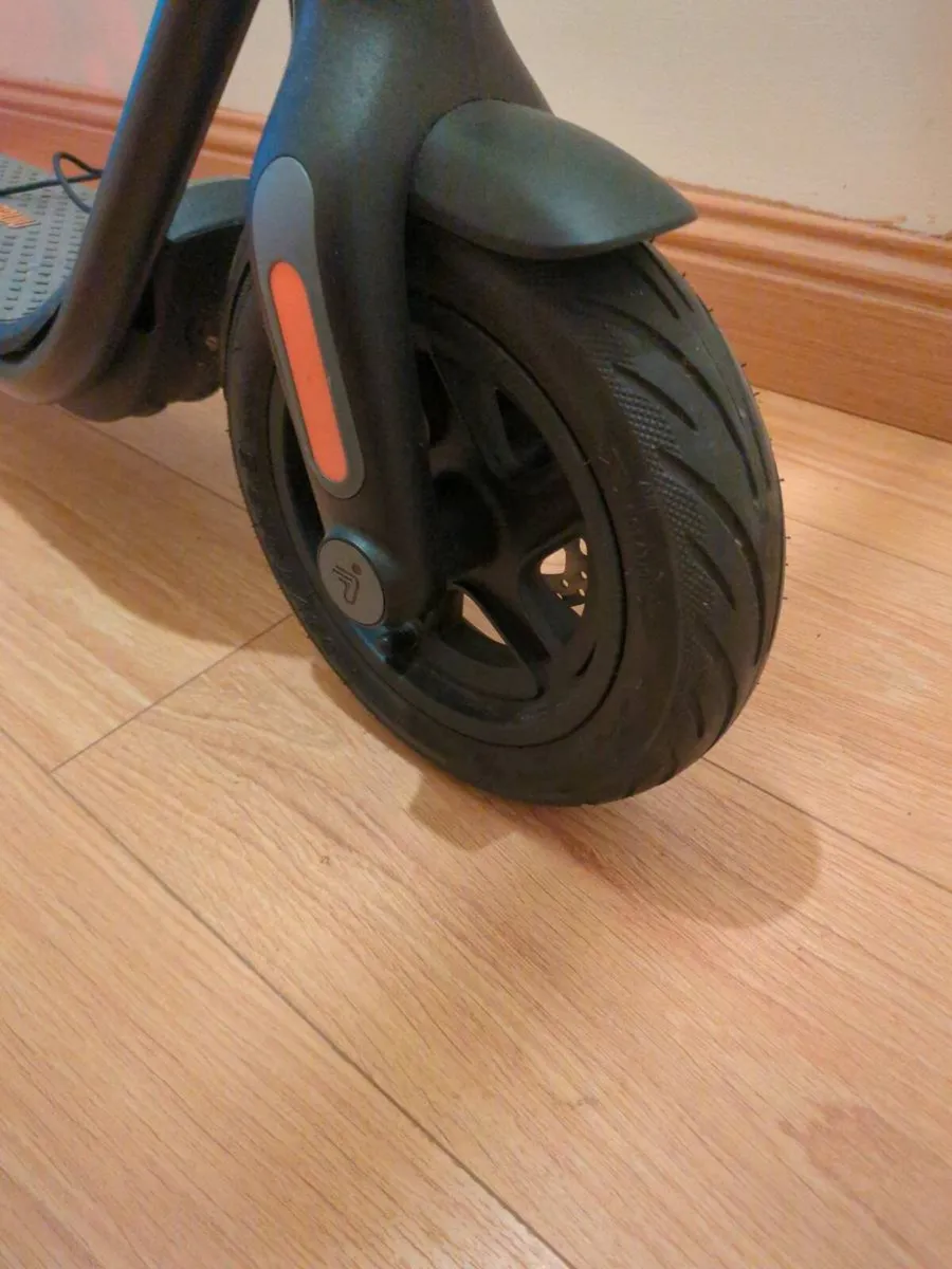 Segway Ninebot F2 Plus Electric Scooter – Great Co - Image 4