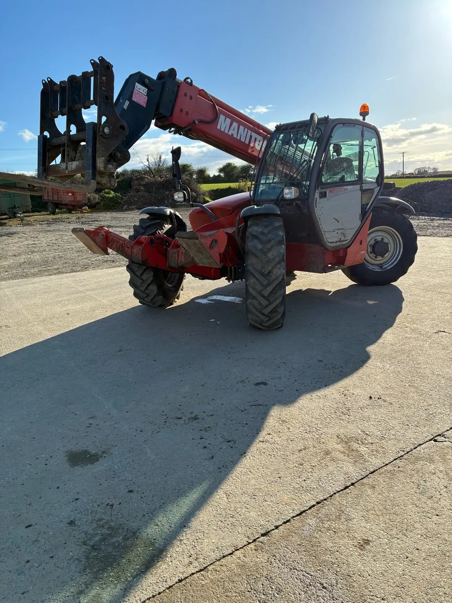 Manitou 1030 year 2012 - Image 2