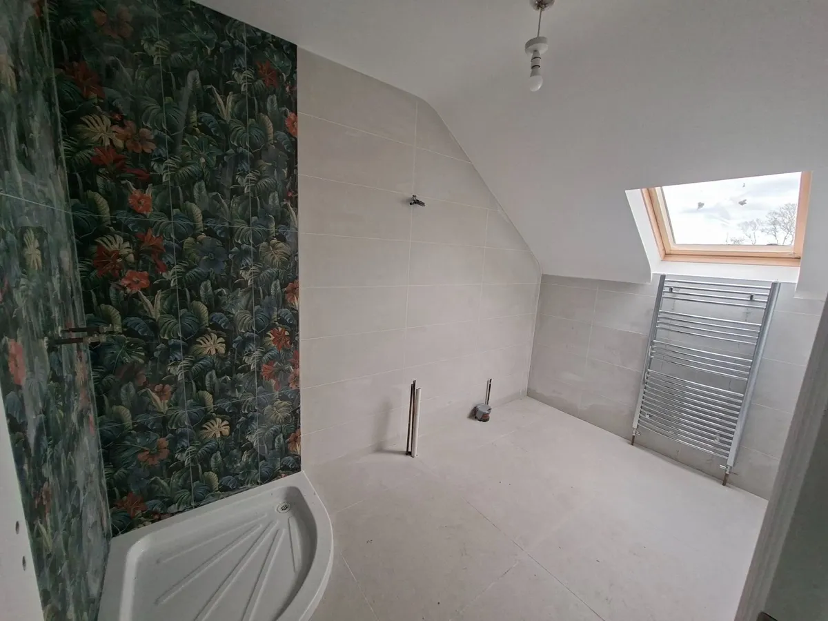 Heated towel rail - Image 2