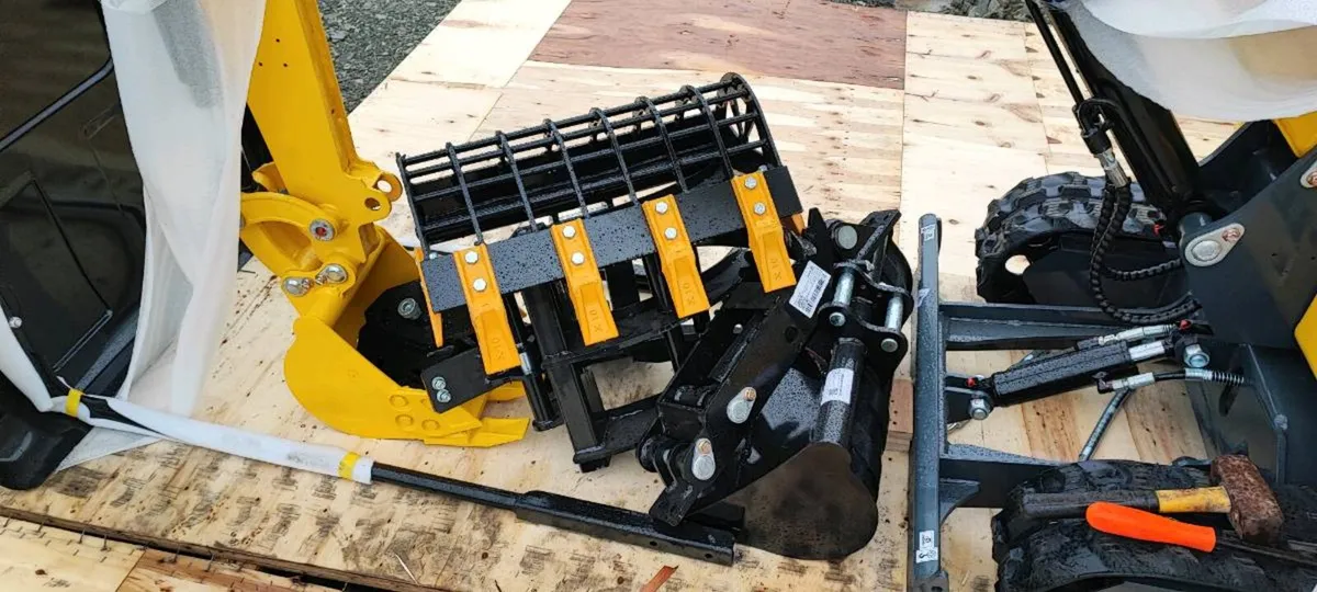 MINI DIGGER 1.2 TON NEW - Image 2