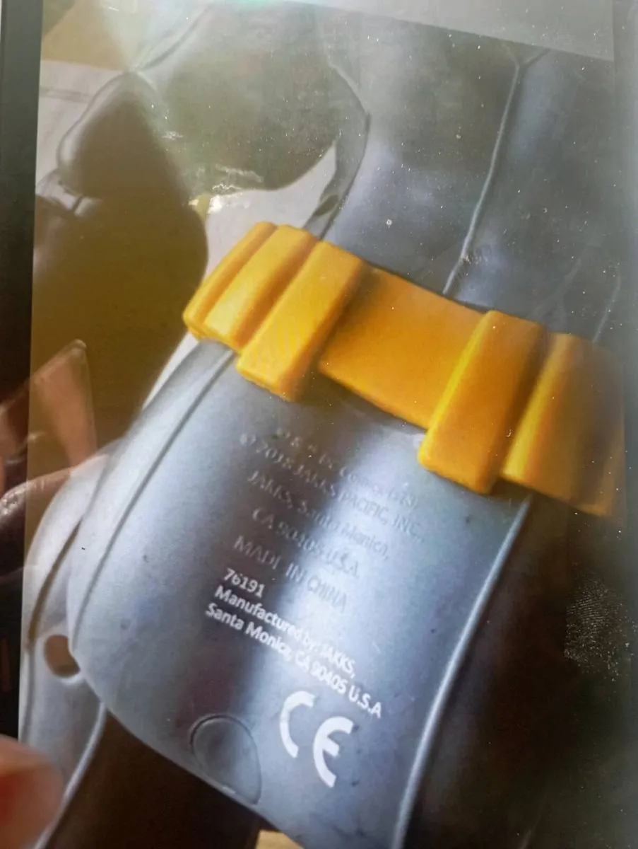 DC,BIG FIGS  BATMAN REBIRTH  19 INCH ACTION FIGURE - Image 3