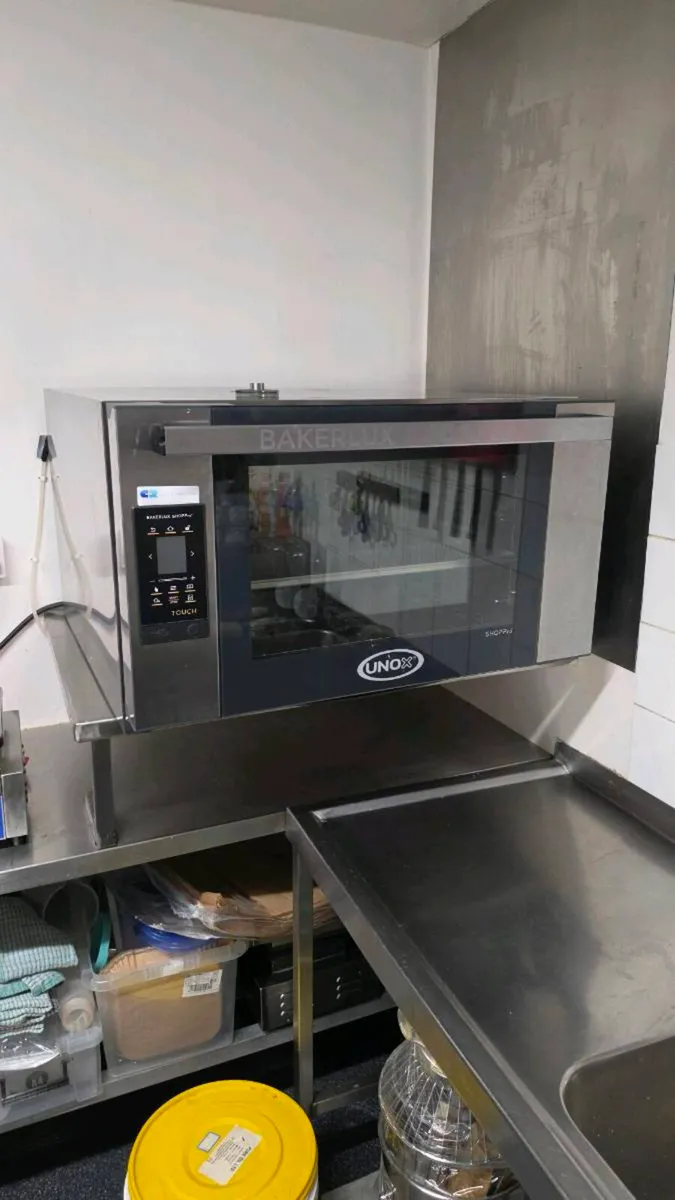 Oven for sale - Image 1