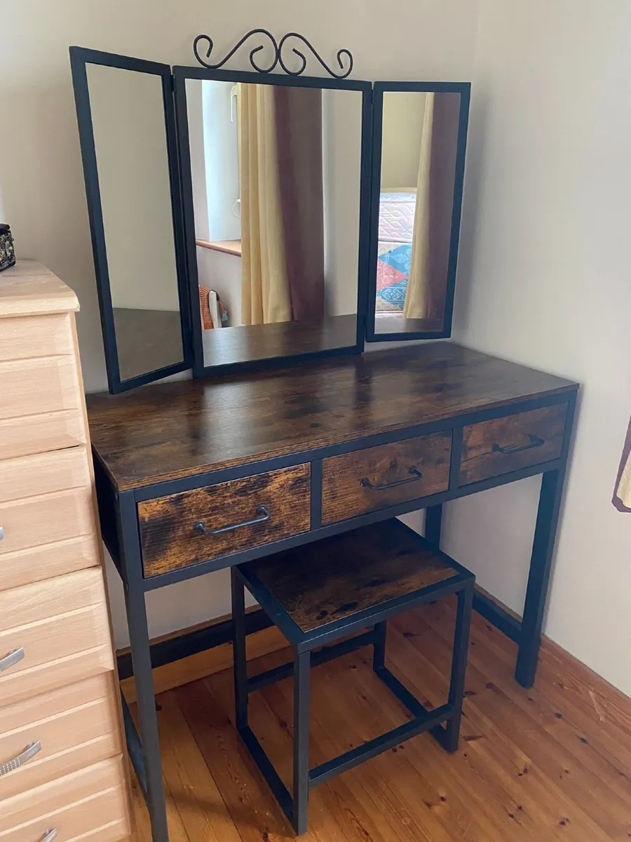 Dressing Table with Stool - Image 1