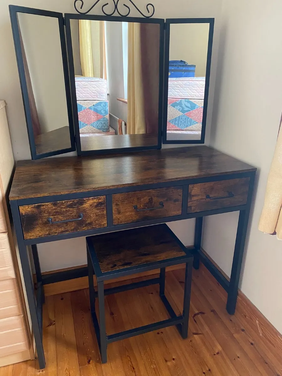 Dressing Table with Stool - Image 2