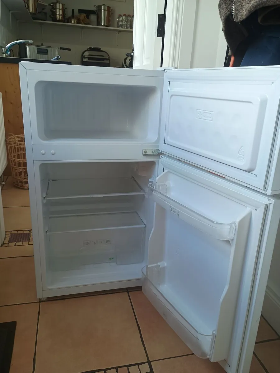 Fridge freezer - Image 2