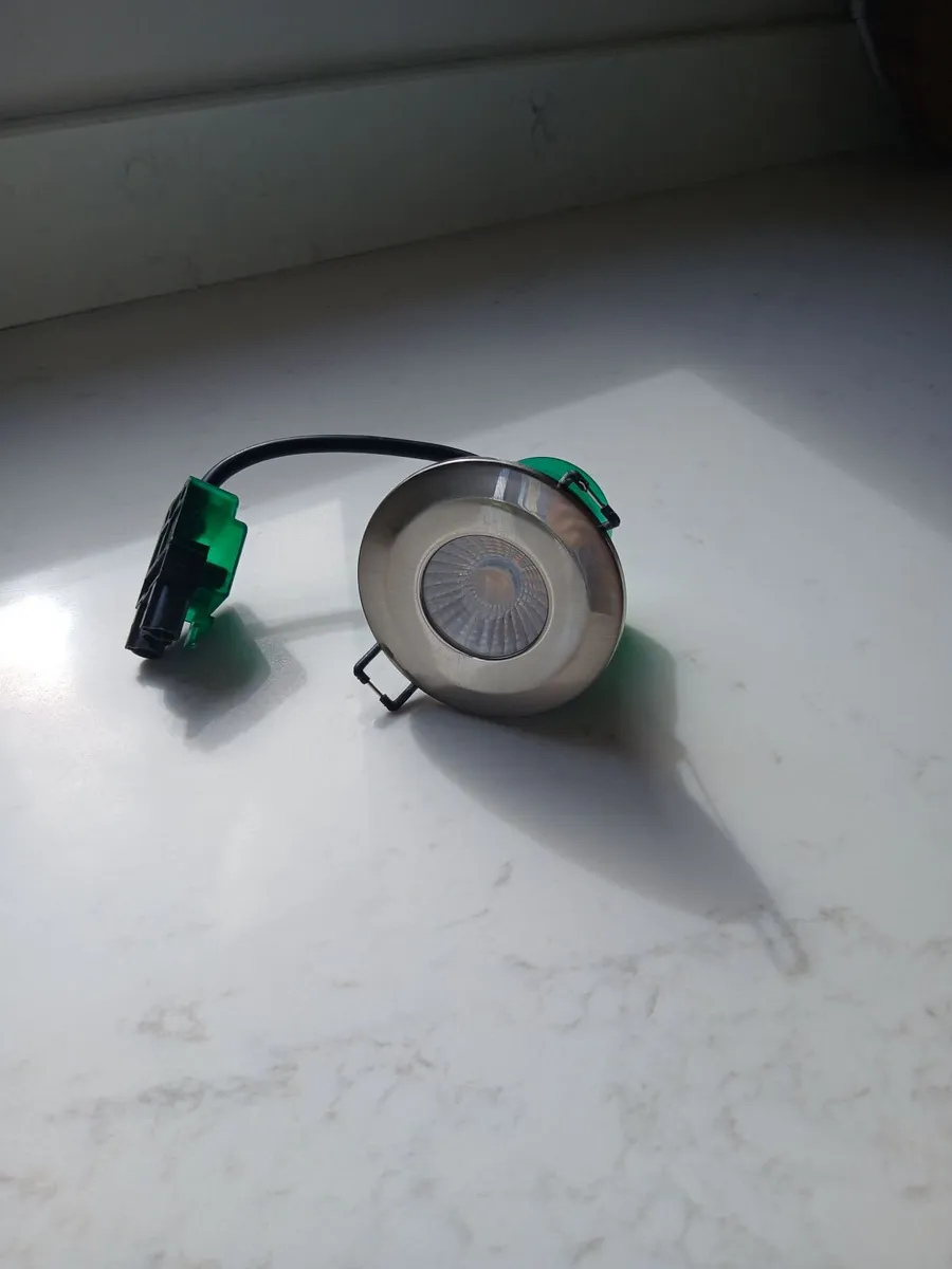 Spotlights - Image 4