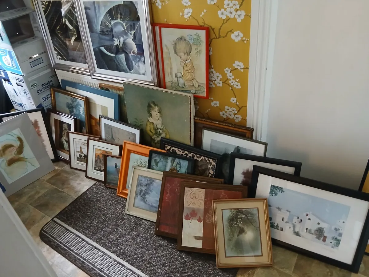 Vintage & Modern Prints Selection (30) - Image 1