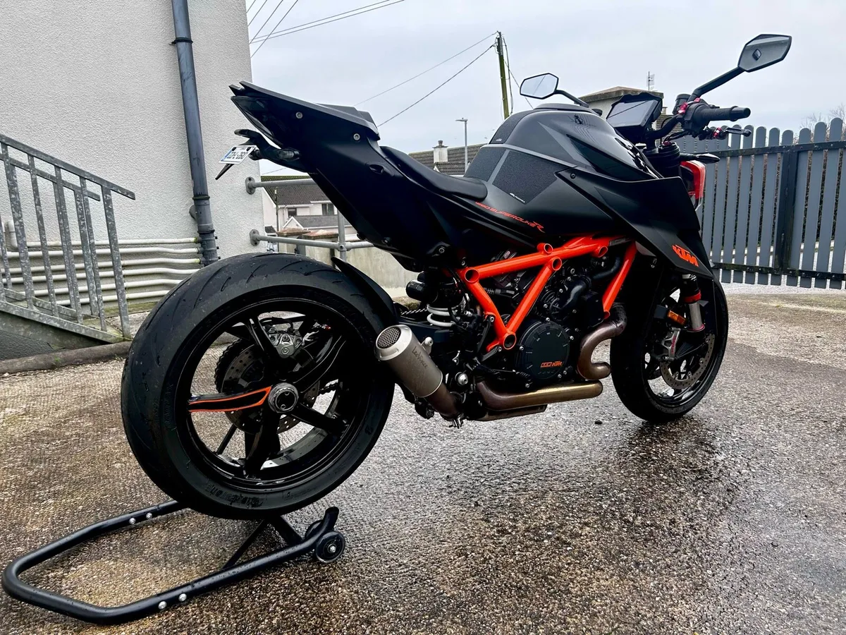 KTM 1290 Superduke R - Image 3