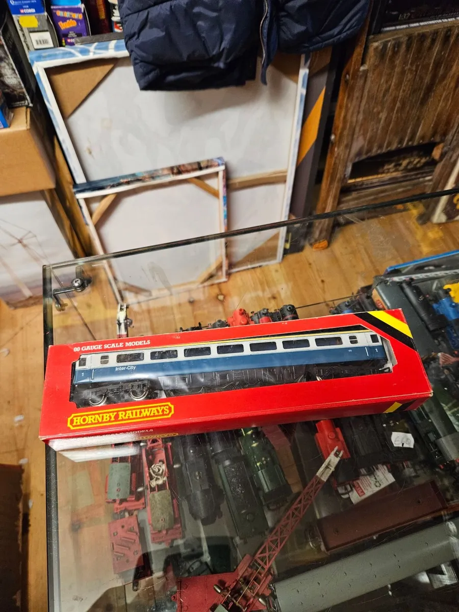 Hornby OO Gauge Carraige