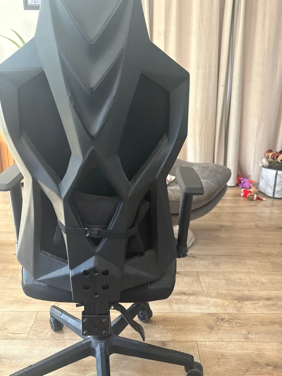 Huzaro combat 6.2 gaming chair - Image 4