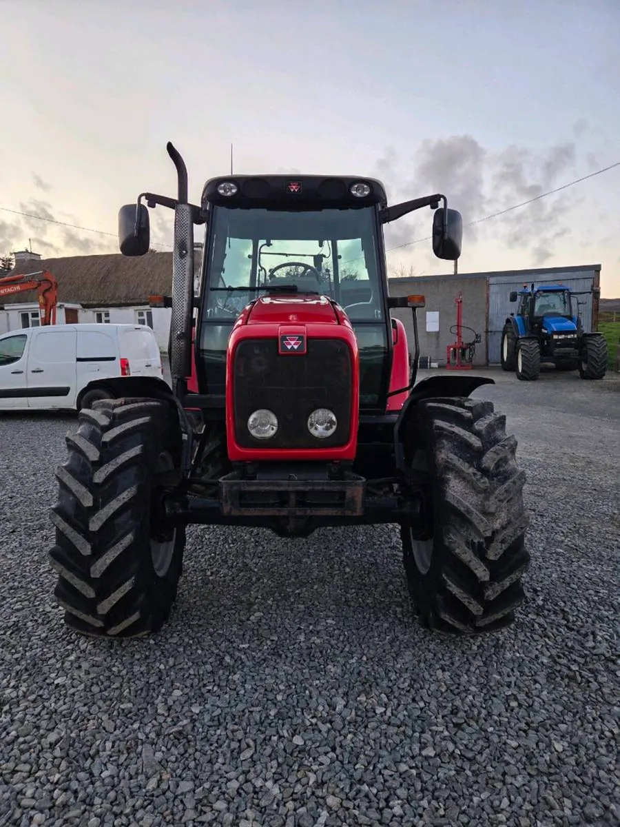Massey Ferguson 5455 - Image 2