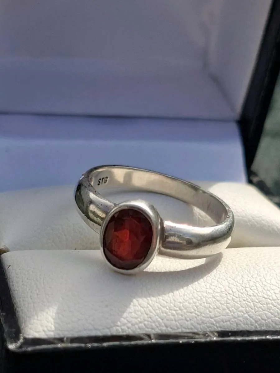 Lovely Vintage Sterling Silver Ring - Image 1