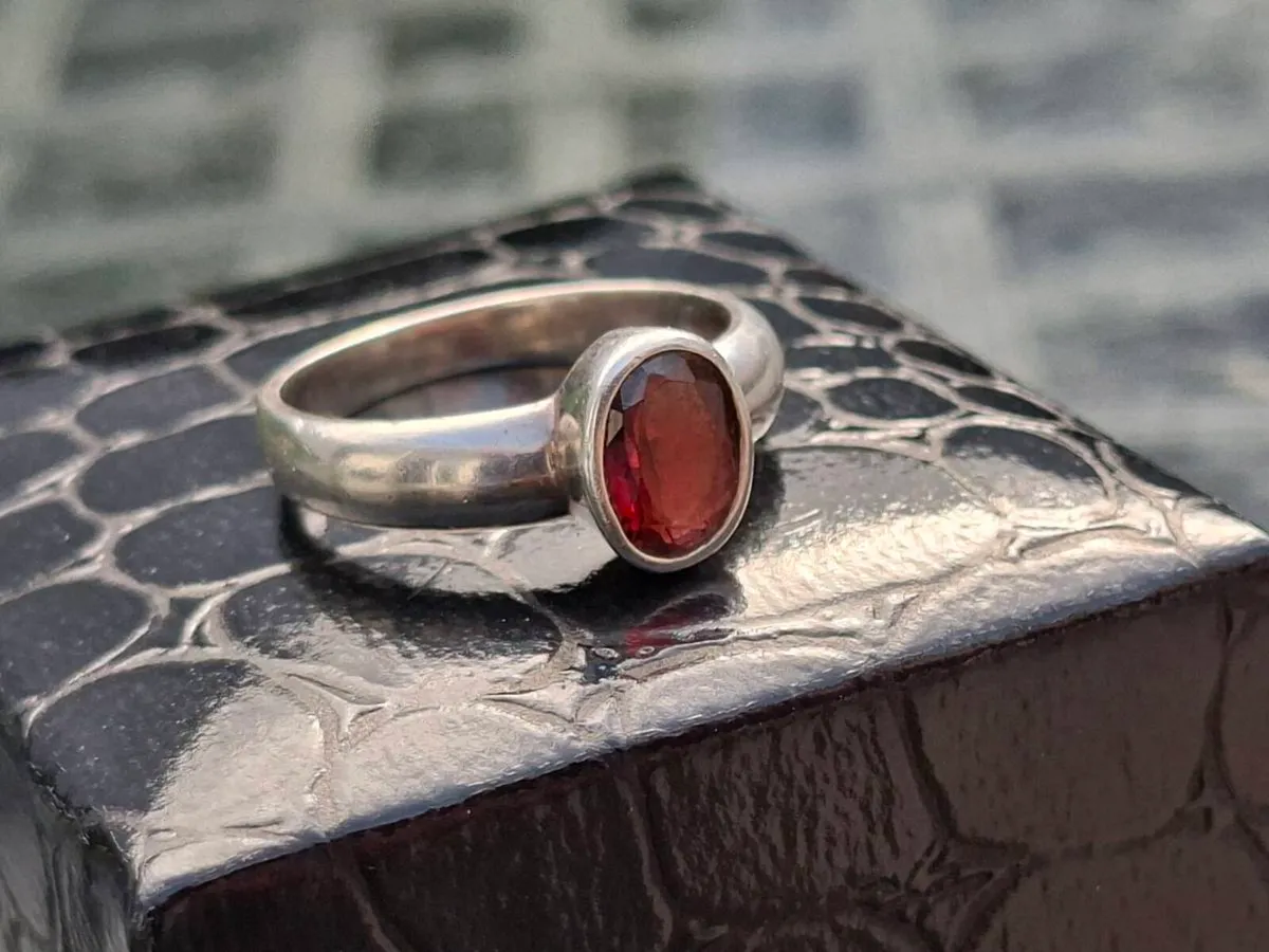 Lovely Vintage Sterling Silver Ring - Image 4