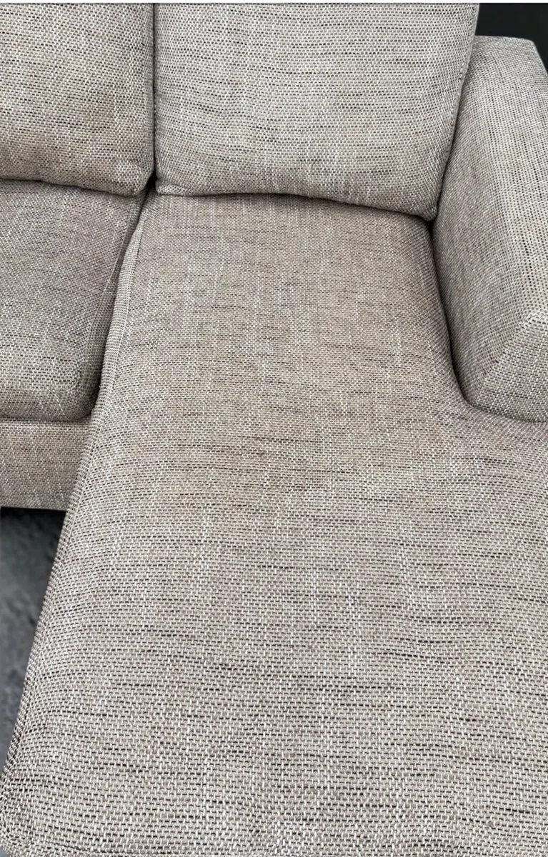 Reversible Corner sofa - Image 2