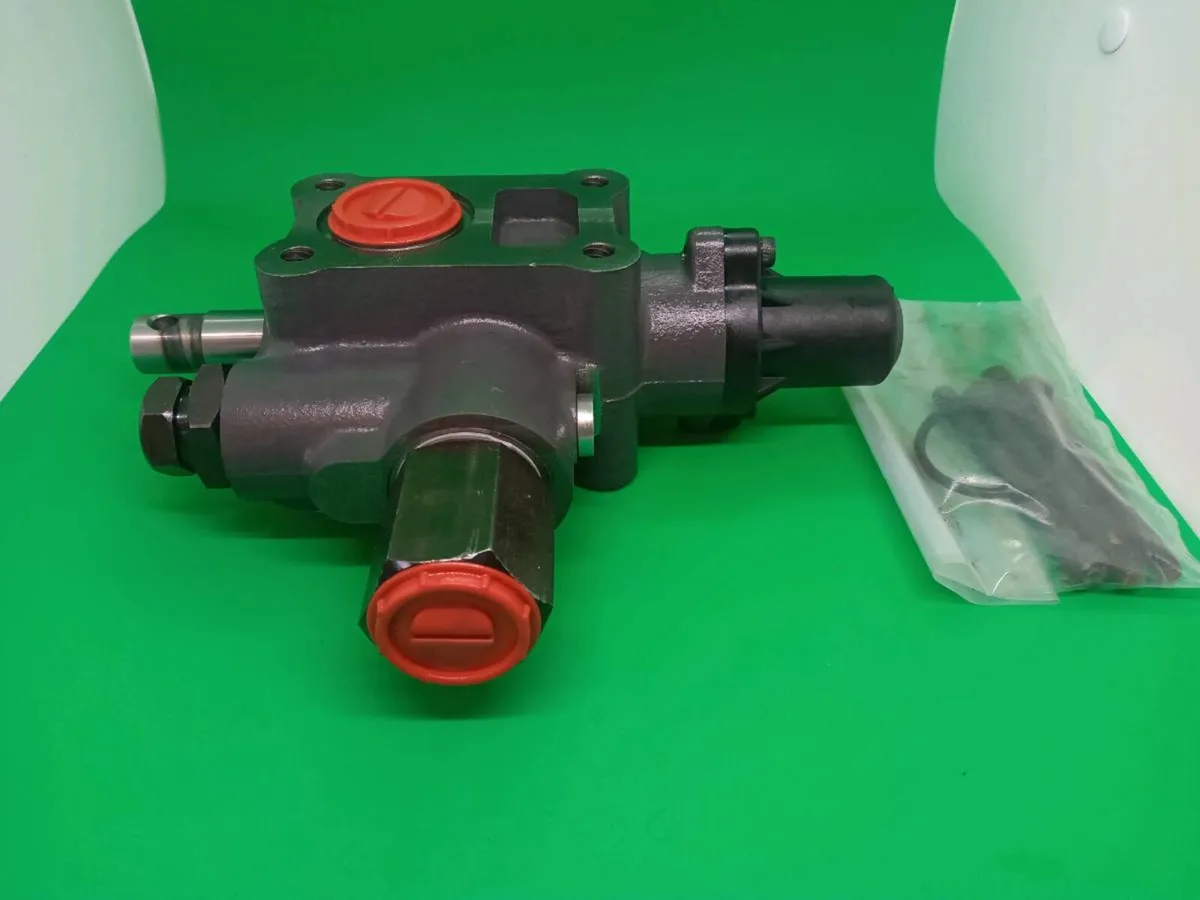 Postage - 2 x Directional Tipping Valves Pneumatic - Image 4