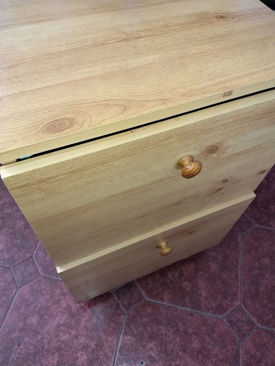 Filing cabinet - Image 1