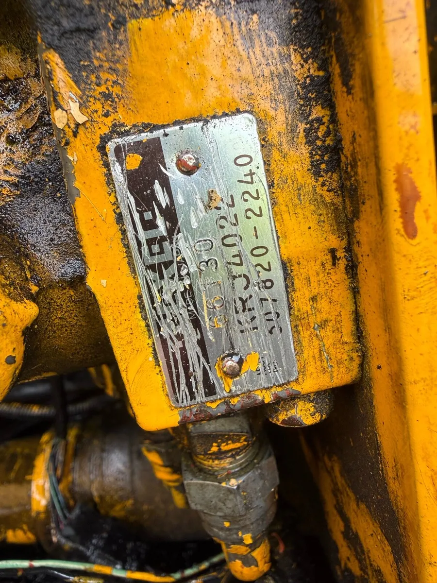 Looking for 2002 js220 4 pilot solenoids wanted - Image 3