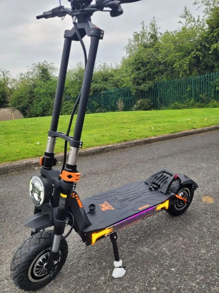 Electric scooter kukirin G4 max , very fast, still boxed , not for everyone, 6 months warranty,  Delivery available. - Image 1