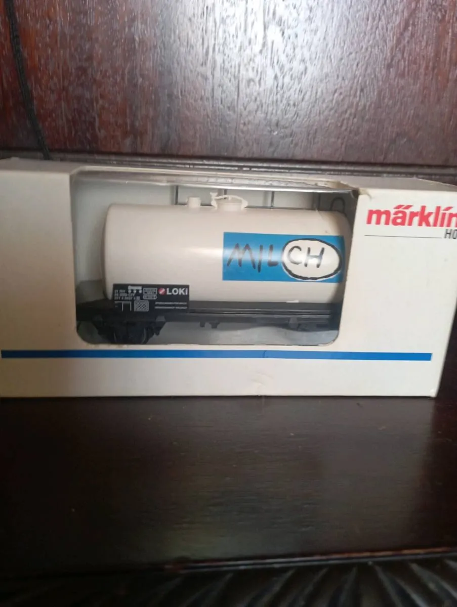 DUCH MARKLIN  MODLE TRAIN FREIGHT WAGONS - Image 2