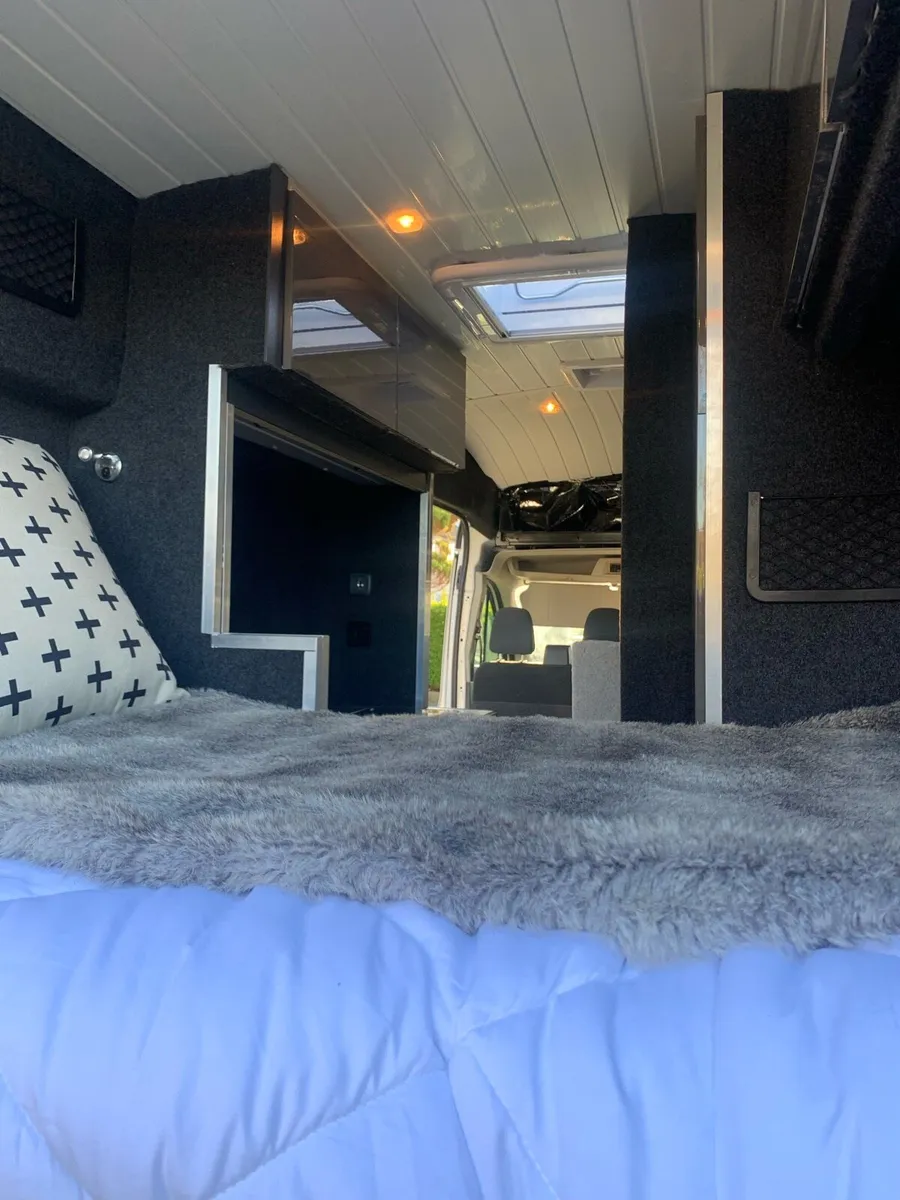 Campervan - Image 4