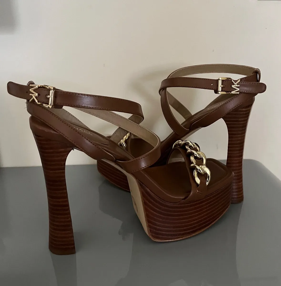 Michael Kors size 38 (5) platform sandals - Image 2