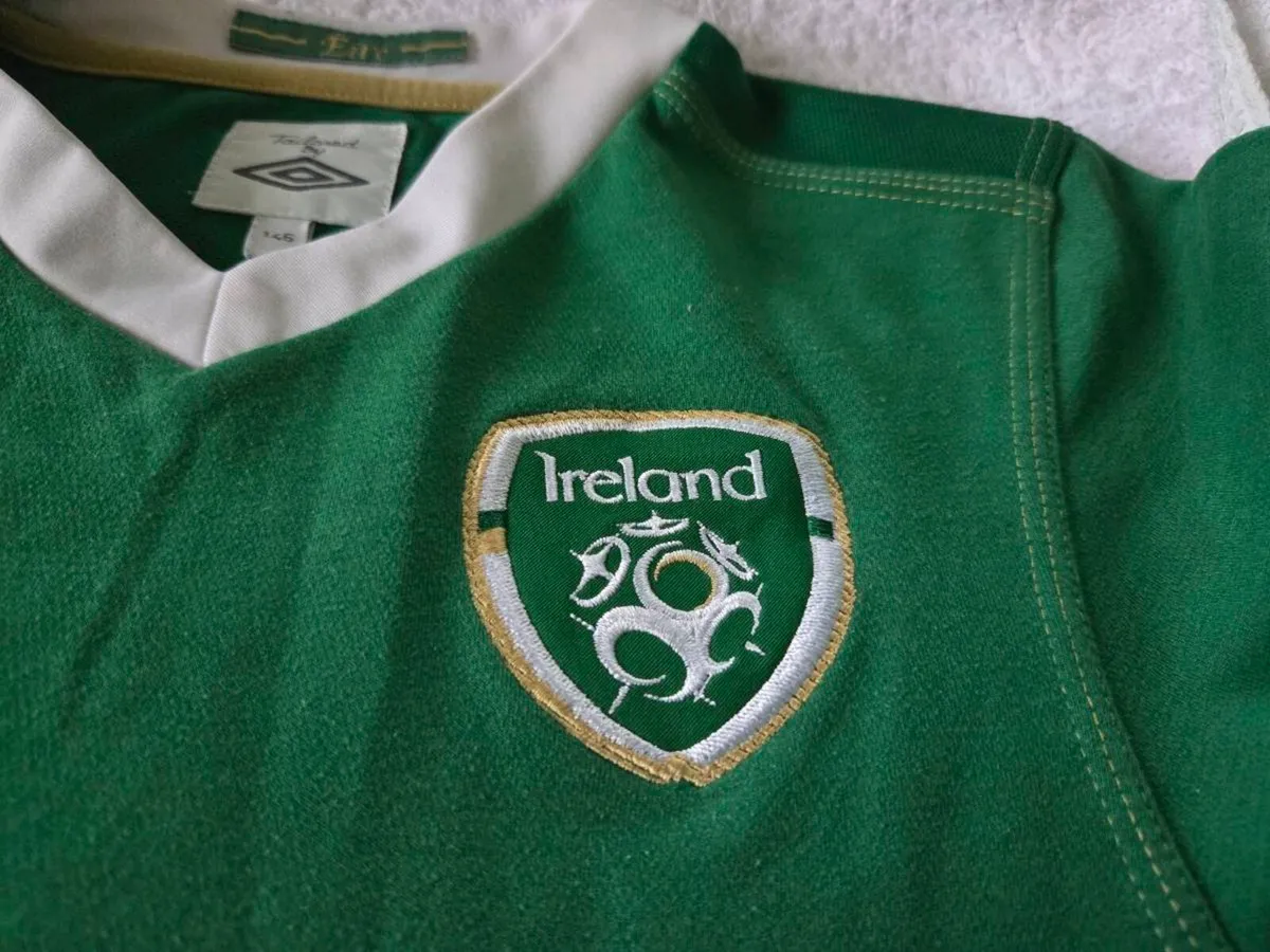 Ireland Football Home Jersey 2010 to 2011 Irish - Image 3