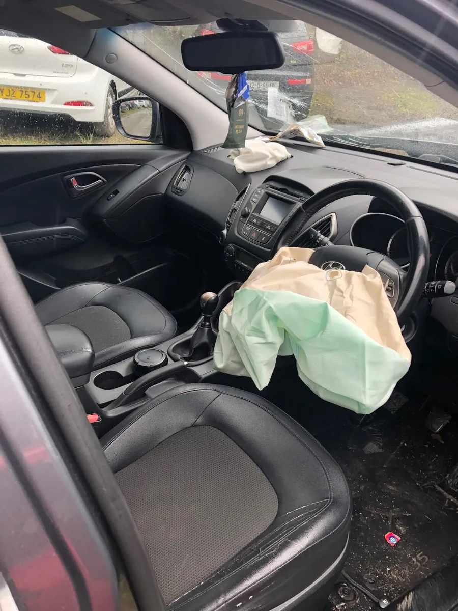 Hyundai ix35 - Image 2
