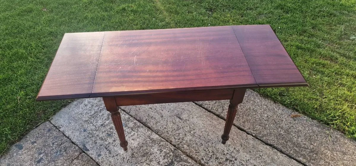 Antique table - Image 2