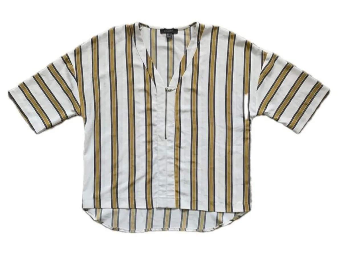 Ladies Tops - 2 for 10 Euro - Size 10 (a couple si - Image 4