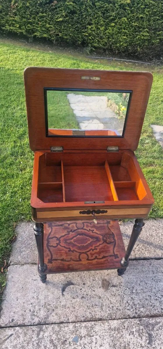 Antique table - Image 3